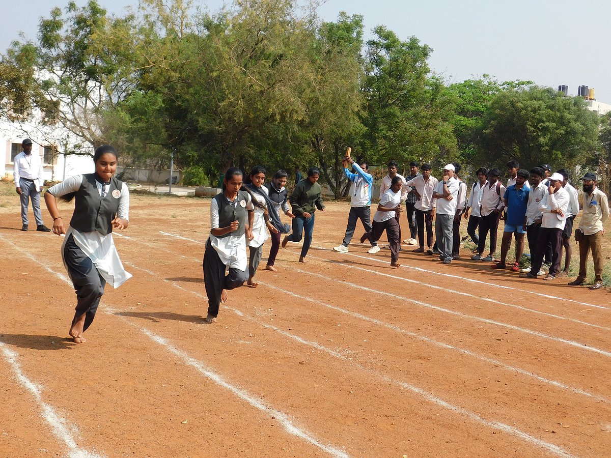 ಸೋಲು– ಗೆಲುವು ಜೀವನ ಪಾಠ: ಪ್ರೊ. ಎ.ಕೆ.ಮಠ