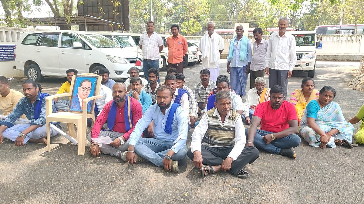 ಹಾಸನ | ಭೂಸ್ವಾಧೀನ ಪರಿಹಾರದಲ್ಲಿ ಅಕ್ರಮ: ಪ್ರತಿಭಟನೆ