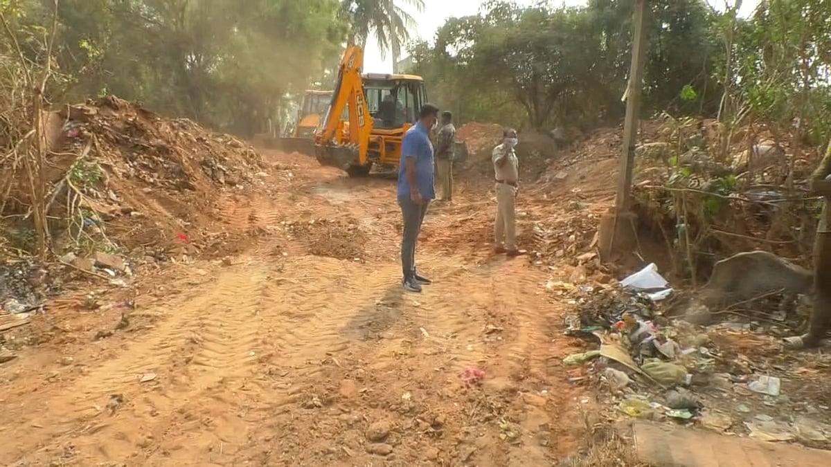ಹೊಸಕೋಟೆ: ಸಾರ್ವಜನಿಕರ ಓಡಾಟಕ್ಕೆ ಅಡ್ಡಿಯಾಗಿದ್ದ ಜಾಗ ತೆರವು