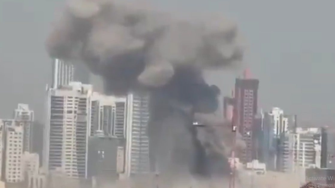 UAE ಮೇಲೂ ಇರಾನ್‌ ಕ್ಷಿಪಣಿ ದಾಳಿ: ನಾಗರಿಕರ ಮೊಬೈಲ್‌ಗಳಿಗೆ ಎಚ್ಚರಿಕೆಯ ಸಂದೇಶ