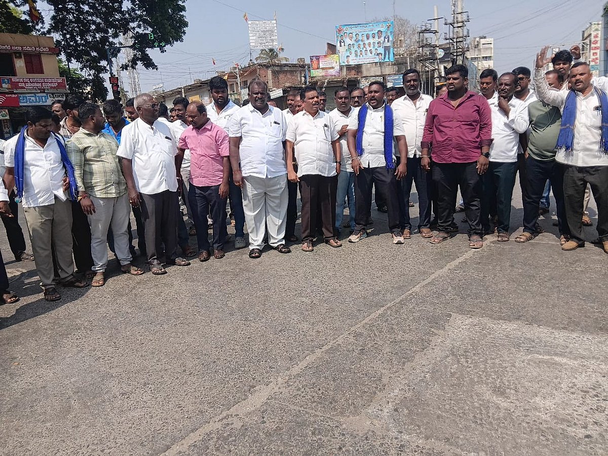 ದಾವಣಗೆರೆ | ಮಾದಿಗ ಸಮುದಾಯದ ಮುಖಂಡರ ಪ್ರತಿಭಟನೆ