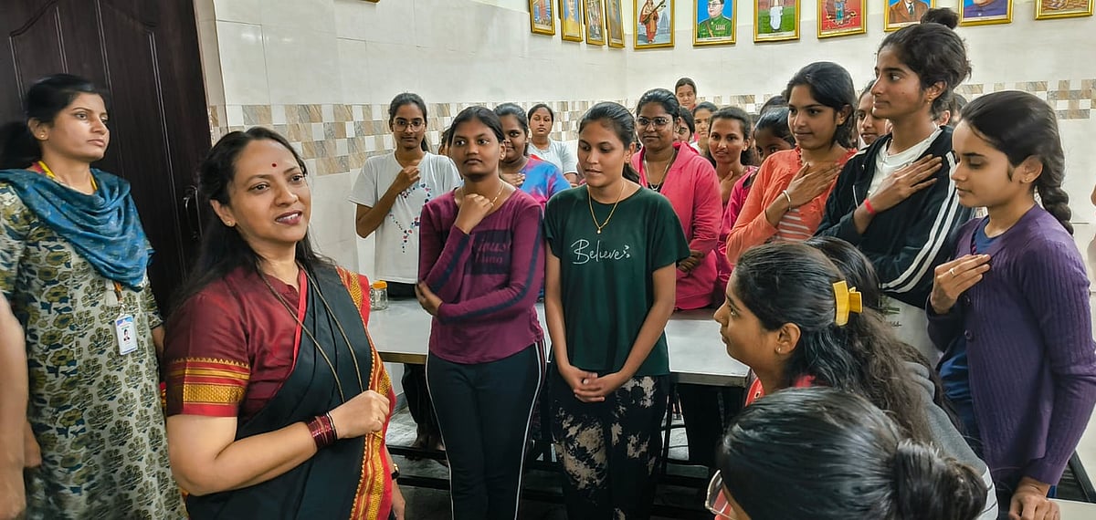 ಮಂಡ್ಯ | ಶಿಕ್ಷಣದಿಂದ ಉಜ್ವಲ ಭವಿಷ್ಯ: ನಾಗಲಕ್ಷ್ಮಿ