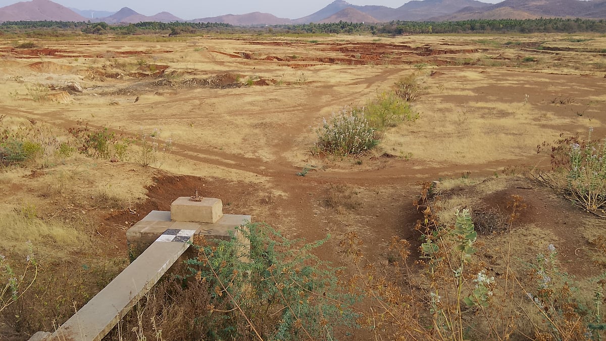 ಅಡಿಕೆ ತೋಟ ಉಳಿಸಿಕೊಳ್ಳಲು ಟ್ಯಾಂಕರ್‌ ಮೊರೆ