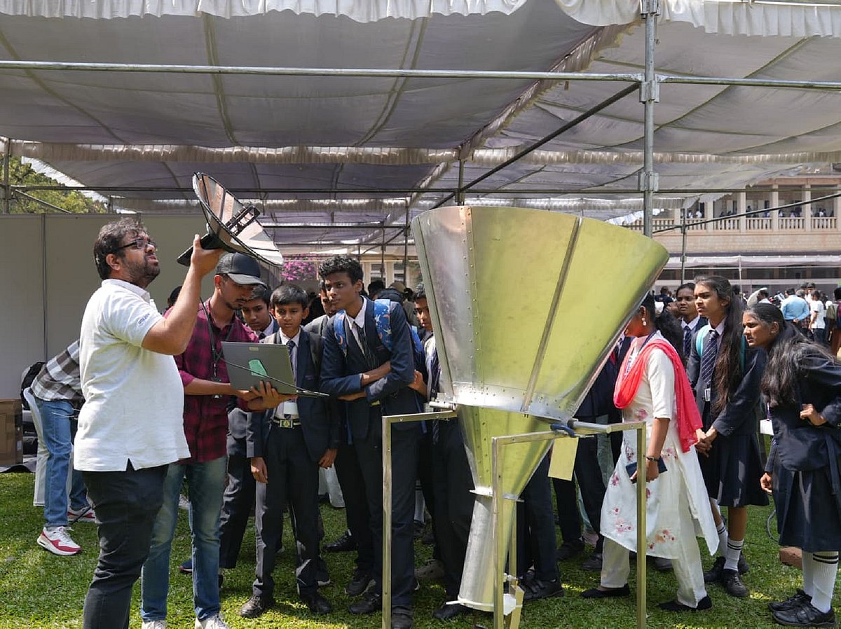 ಆರ್‌ಆರ್‌ಐಯಲ್ಲಿ ಮುಕ್ತ ದಿನ | ವಿಜ್ಞಾನ ಪ್ರದರ್ಶನ : ವಿದ್ಯಾರ್ಥಿಗಳ ಸಂಭ್ರಮ