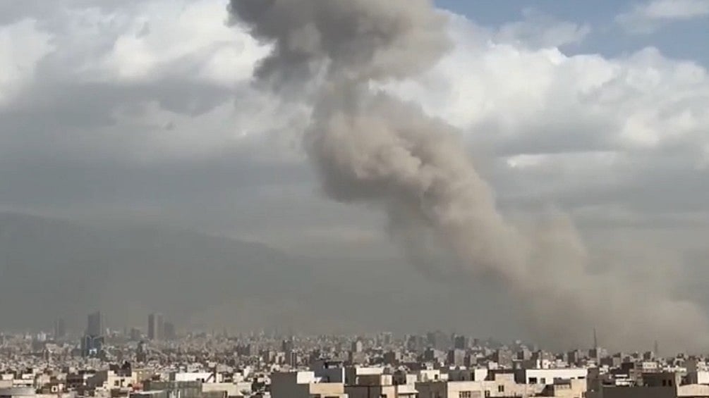 ಇರಾನ್‌ ಮೇಲೆ ಕ್ಷಿಪಣಿ ದಾಳಿ ಆರಂಭಿಸಿ ತುರ್ತು ಪರಿಸ್ಥಿತಿ ಘೋಷಿಸಿದ ಇಸ್ರೇಲ್