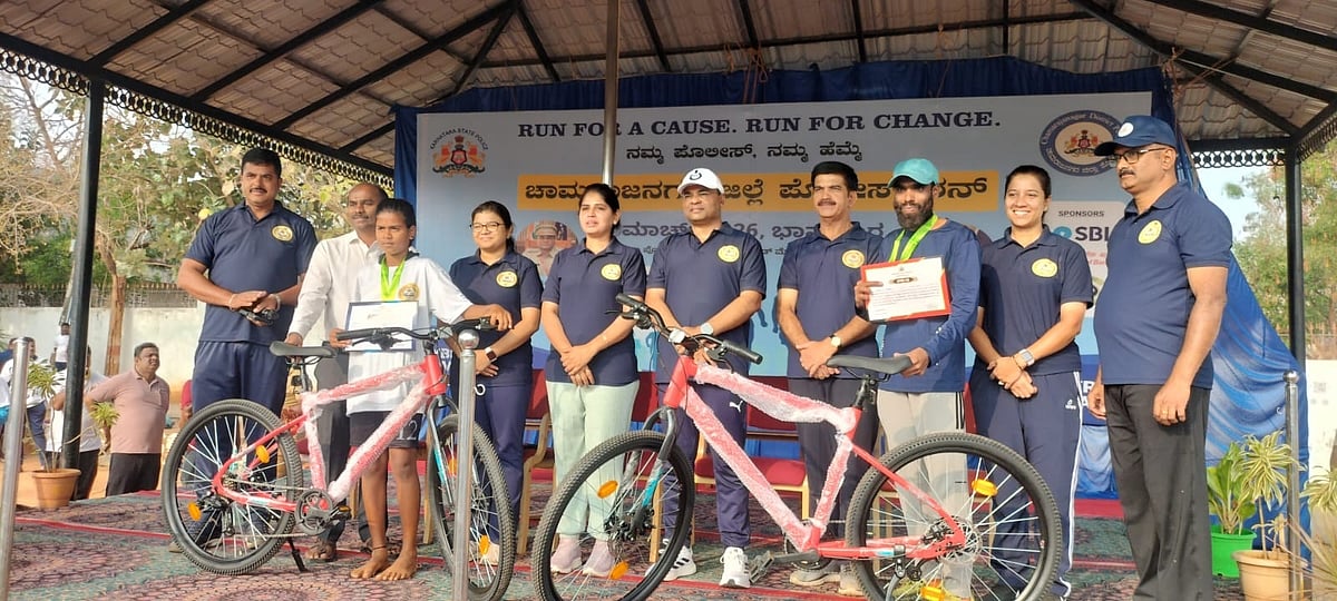 ಪೊಲೀಸ್ ರನ್ ಅಭಿಯಾನ: ಮ್ಯಾರಥಾನ್‌ನಲ್ಲಿ ಮಣಿಕಂಠ, ಪ್ರೀತಿಗೆ ಪ್ರಥಮ ಸ್ಥಾನ