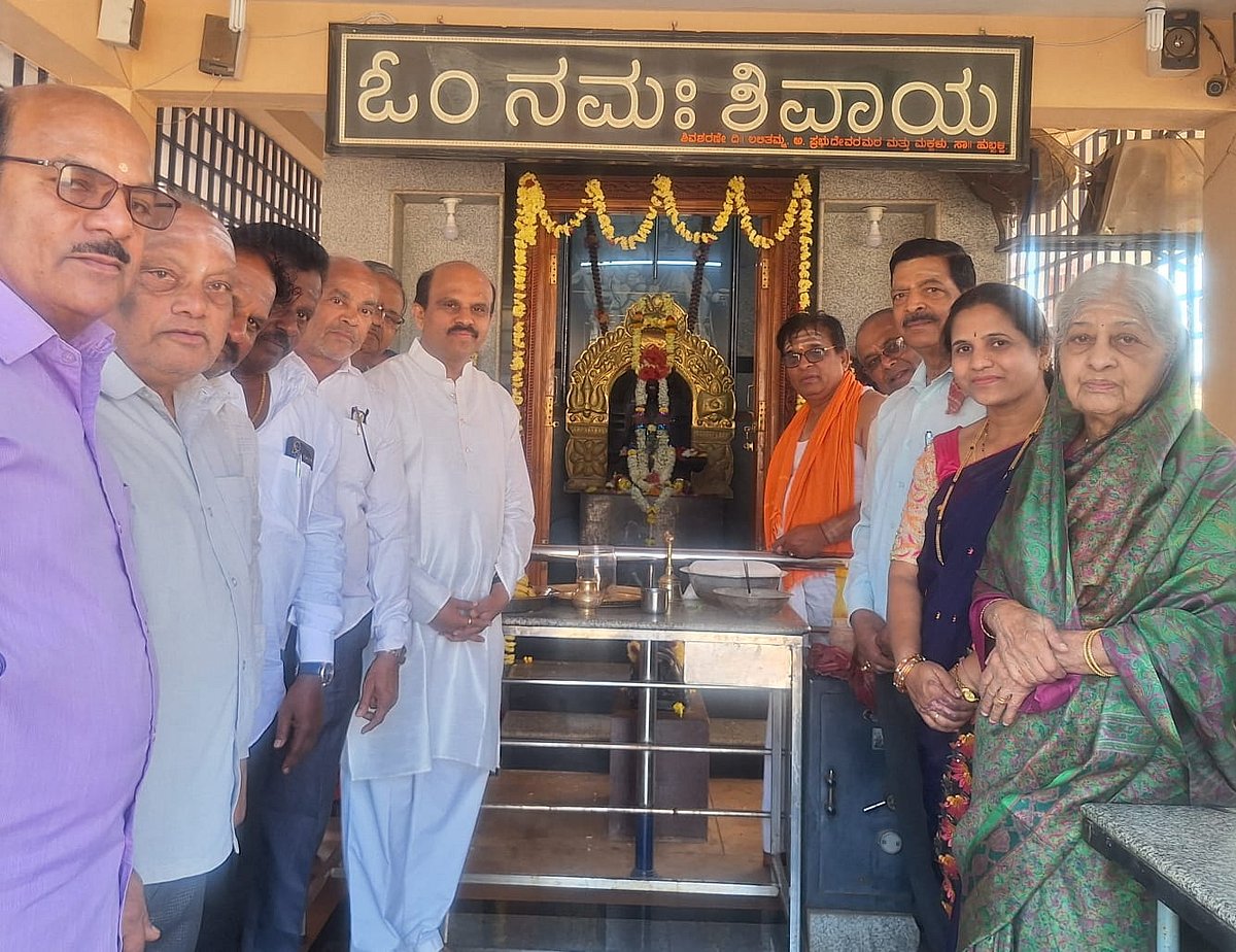 ಹುಬ್ಬಳ್ಳಿ| ರೇಣುಕಾಚಾರ್ಯರ ತತ್ವಗಳು ದಾರಿದೀಪ: ವಿಶ್ವನಾಥ್ ಹಿರೇಗೌಡರ