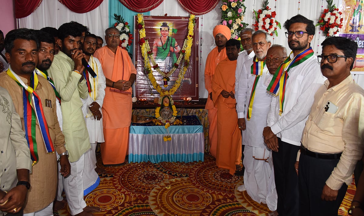 ಯಾದಗಿರಿ|ರೇಣುಕಾಚಾರ್ಯರ ತತ್ವಗಳು ಅನುಕರಣೀಯ: ಶಾಸಕ ಚನ್ನಾರೆಡ್ಡಿ ಪಾಟೀಲ ತುನ್ನೂರು