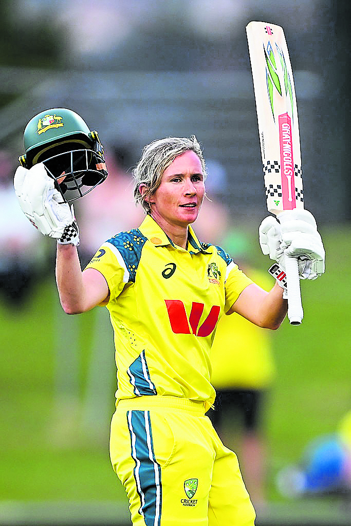 ಶತಕ ಗಳಿಸಿದ ಸಂಭ್ರಮದಲ್ಲಿ ಬೆತ್ ಮೂನಿ