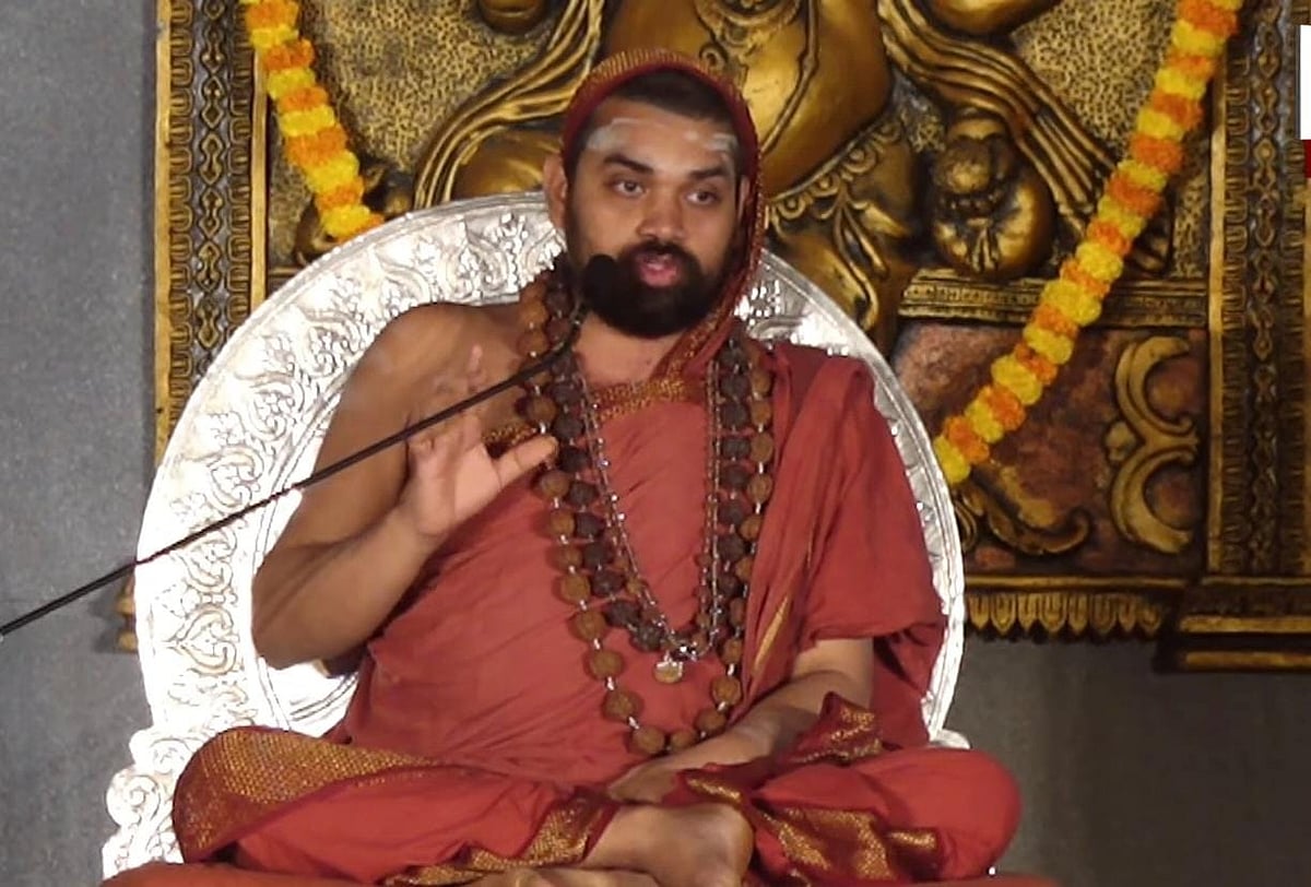 ಶಿಕ್ಷಣವಿದ್ದರೆ ಜಗತ್ತಿನ ಮುಂದೆ ನಿಲ್ಲಬಹುದು: ವಿಧುಶೇಖರ ಭಾರತಿ ಸ್ವಾಮೀಜಿ