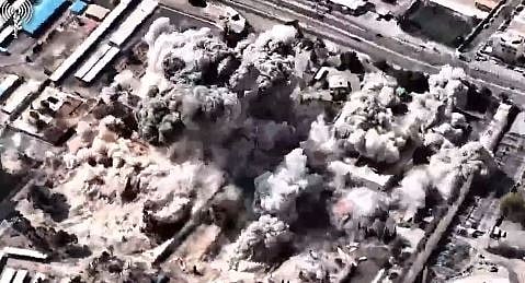 ಅಯಾತೊಲ್ಲಾ ಖಮೇನಿ ಇದ್ದ ಜಾಗದ ಮೇಲೆ ಇಸ್ರೇಲ್ ನಡೆಸಿದ ಭೀಕರ ದಾಳಿ ವಿಡಿಯೊ ಬಹಿರಂಗ!