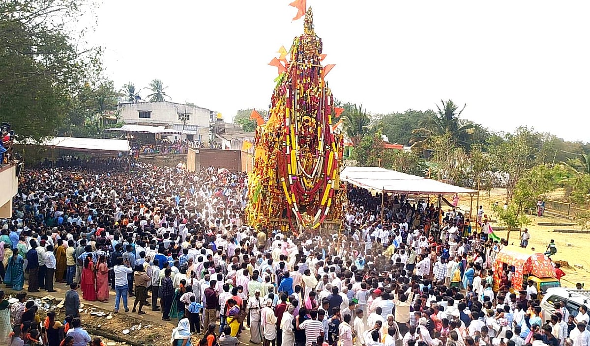 ಮಧುಗಿರಿ: ದೊಡ್ಡೇರಿ ಕೋಡಿಲಿಂಗೇಶ್ವರ ರಥೋತ್ಸವ