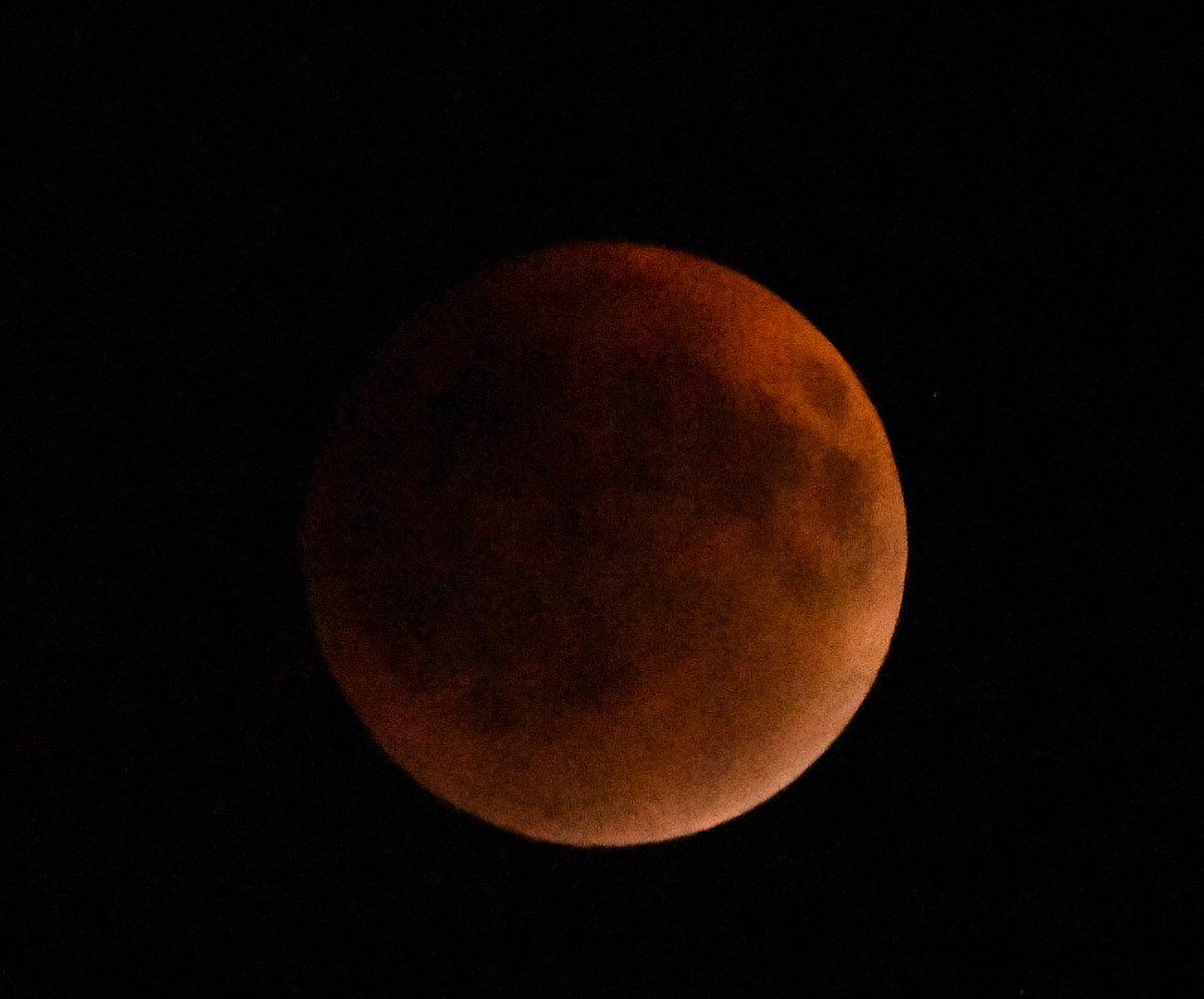 ಚಂದ್ರಗ್ರಹಣ: ಮಧ್ಯಾಹ್ನ 12ಕ್ಕೆ ಮುಜರಾಯಿ ಇಲಾಖೆಗೆ ಸೇರಿದ ದೇವಸ್ಥಾನಗಳು ಬಂದ್‌