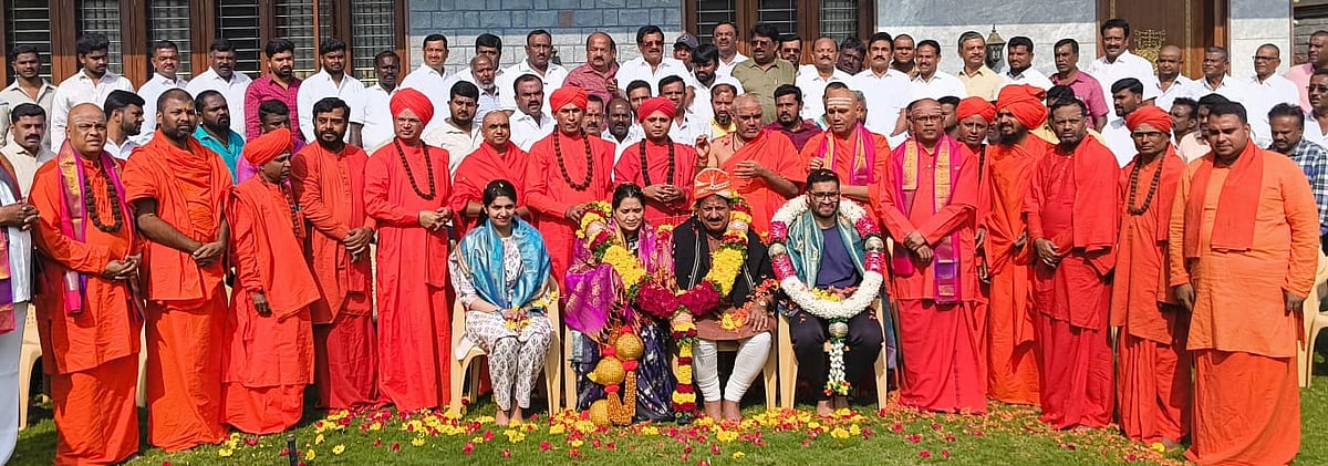 ದಲಿತ, ಹಿಂದುಳಿದ ಮಠಗಳಿಗೆ ಒಂದೇ ಕಡೆ ಭೂಮಿ: ಮಾದಾರ ಚೆನ್ನಯ್ಯ ಸ್ವಾಮೀಜಿ