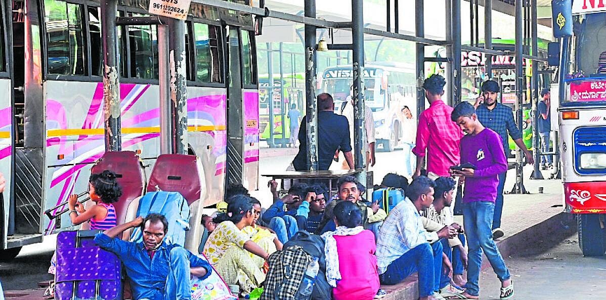 ಮಂಗಳೂರು| ಸೌಲಭ್ಯಗಳಿಲ್ಲದ ನಿಲ್ದಾಣದಲ್ಲಿ ಅಧ್ವಾನ: ಮೂಲಸೌಲಭ್ಯಗಳ ಕೊರತೆ