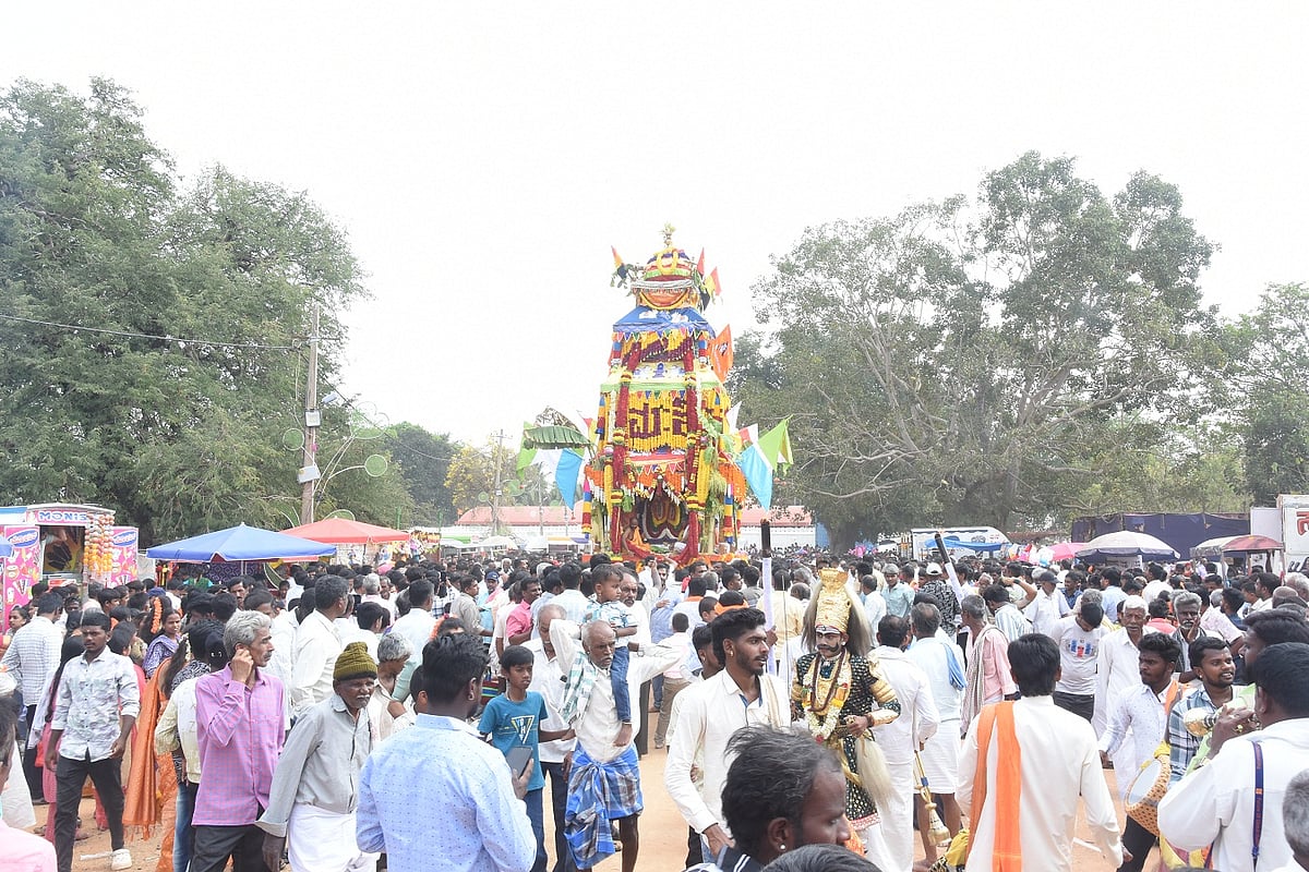 ತುಮಕೂರು: ವಿಜೃಂಭಣೆಯ ಬೆಳ್ಳಾವಿ ರಥೋತ್ಸವ