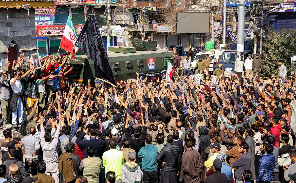 ಖಮೇನಿ ಹತ್ಯೆ | ಕಾಶ್ಮೀರದಲ್ಲಿ ಭಾರಿ ಪ್ರತಿಭಟನೆ:ಅಮೆರಿಕ-ಇಸ್ರೇಲ್ ವಿರುದ್ಧ ಘೋಷಣೆ