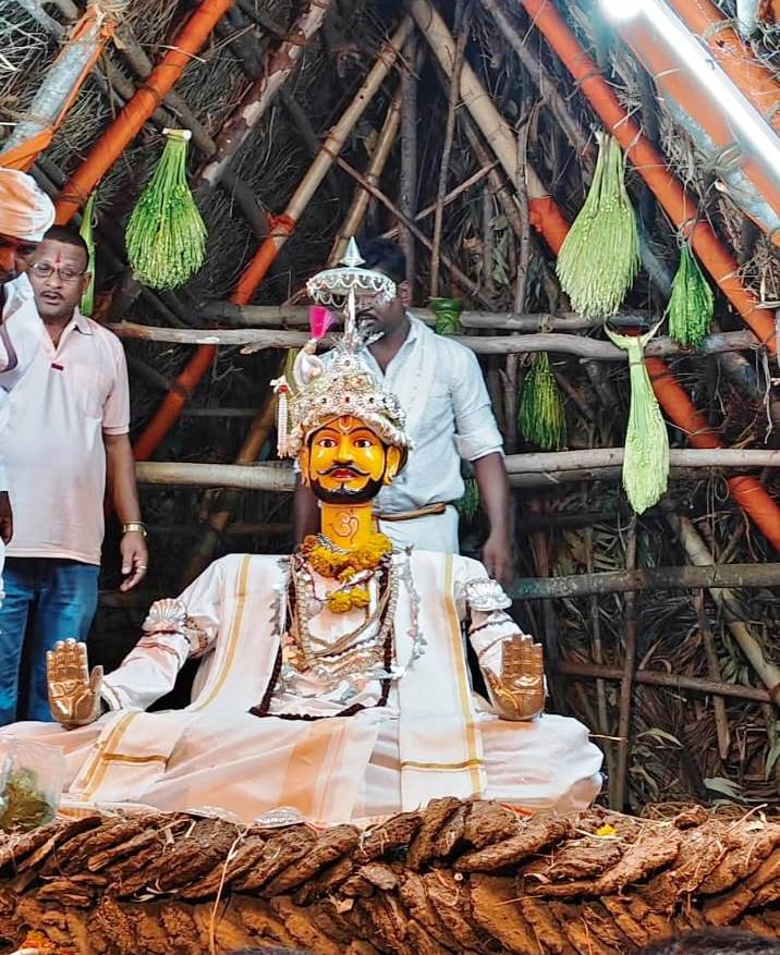 ರಟ್ಟೀಹಳ‍್ಳಿ ತಾಲ್ಲೂಕು ಮೇದೂರು ಗ್ರಾಮದಲ್ಲಿ ಕಾಮೇಶ‍್ವರ ಪ್ರತಿಷ್ಠಾಪನೆ  