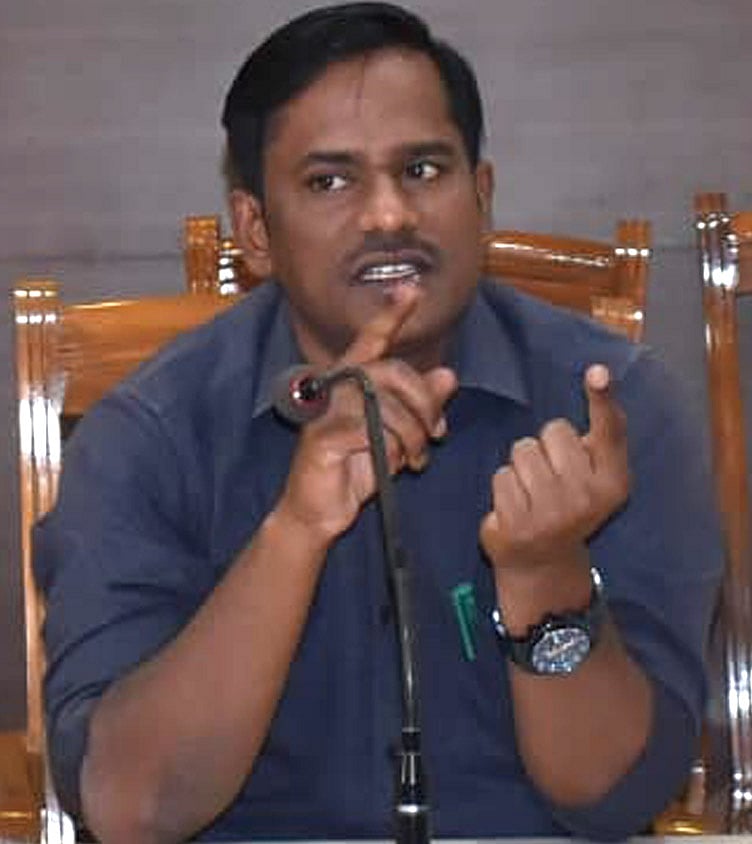 ಚನ್ನಮ್ಮನ ಕಿತ್ತೂರು| ಪಂಚಾಯಿತಿಗಳಲ್ಲಿ ನೀರು ಪೂರೈಕೆಗೆ ಗಮನ ನೀಡಿ: ನಿಂಗಪ್ಪ ಮಸಳಿ