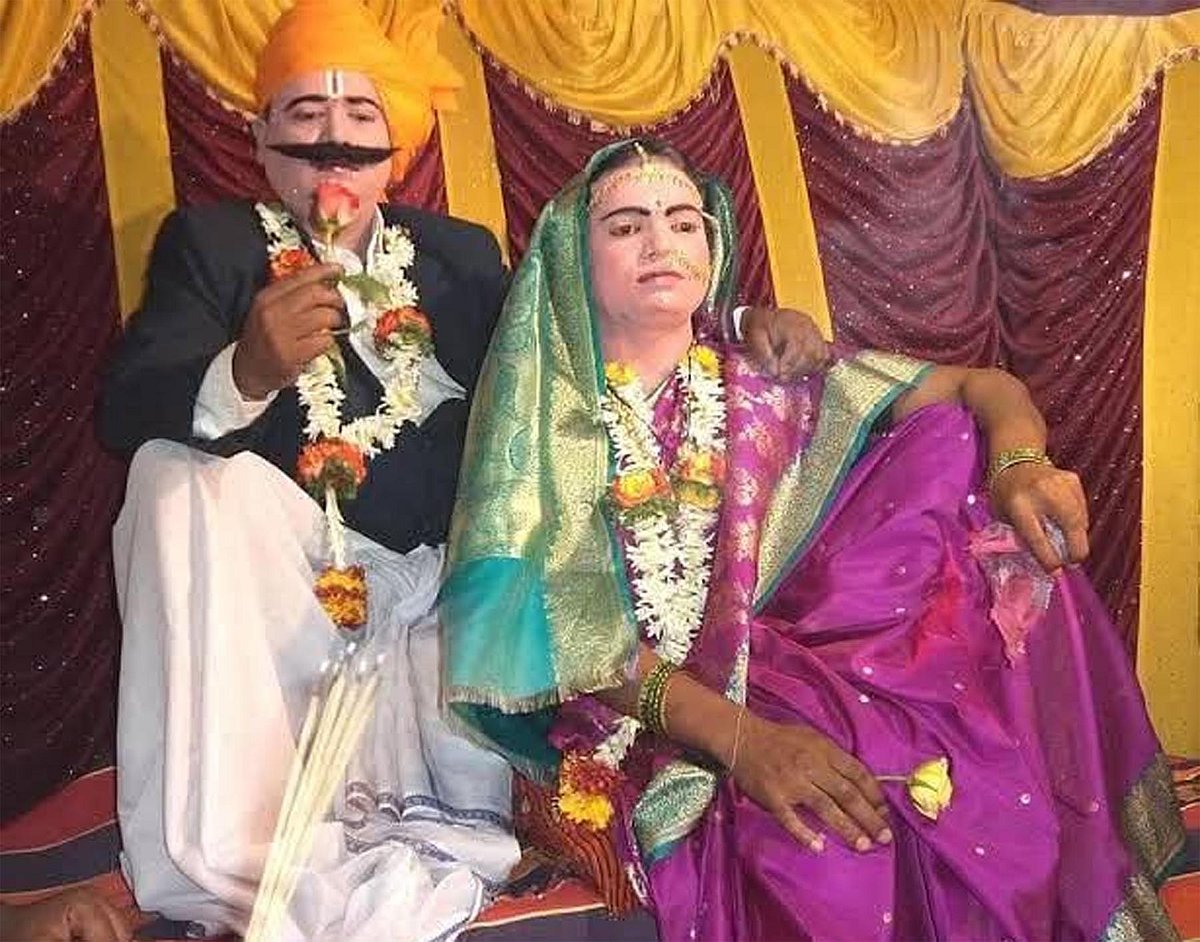 ಹೋಳಿ ಹಬ್ಬ: ಜೀವಂತ ರತಿ–ಮನ್ಮಥರ ನಗಿಸಿದವರಿಗೆ ₹ 13 ಲಕ್ಷ