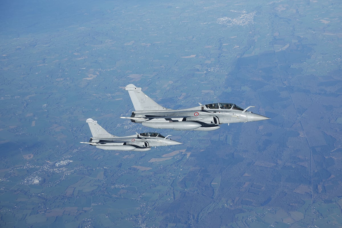 ಇರಾನ್‌ ದಾಳಿ ಬೆನ್ನಲ್ಲೇ ಯುಎಇಯಲ್ಲಿ ರಫೇಲ್‌ಗಳನ್ನು ನಿಯೋಜಿಸಿದ ಫ್ರಾನ್ಸ್‌  