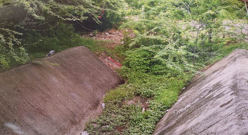 ಜಮಖಂಡಿ: ಎಕ್ಕಲಮಟ್ಟಿ ಏತ ನೀರಾವರಿ ಯೋಜನೆ ಅರ್ಧಕ್ಕೆ ನೀತಿರುವದು.