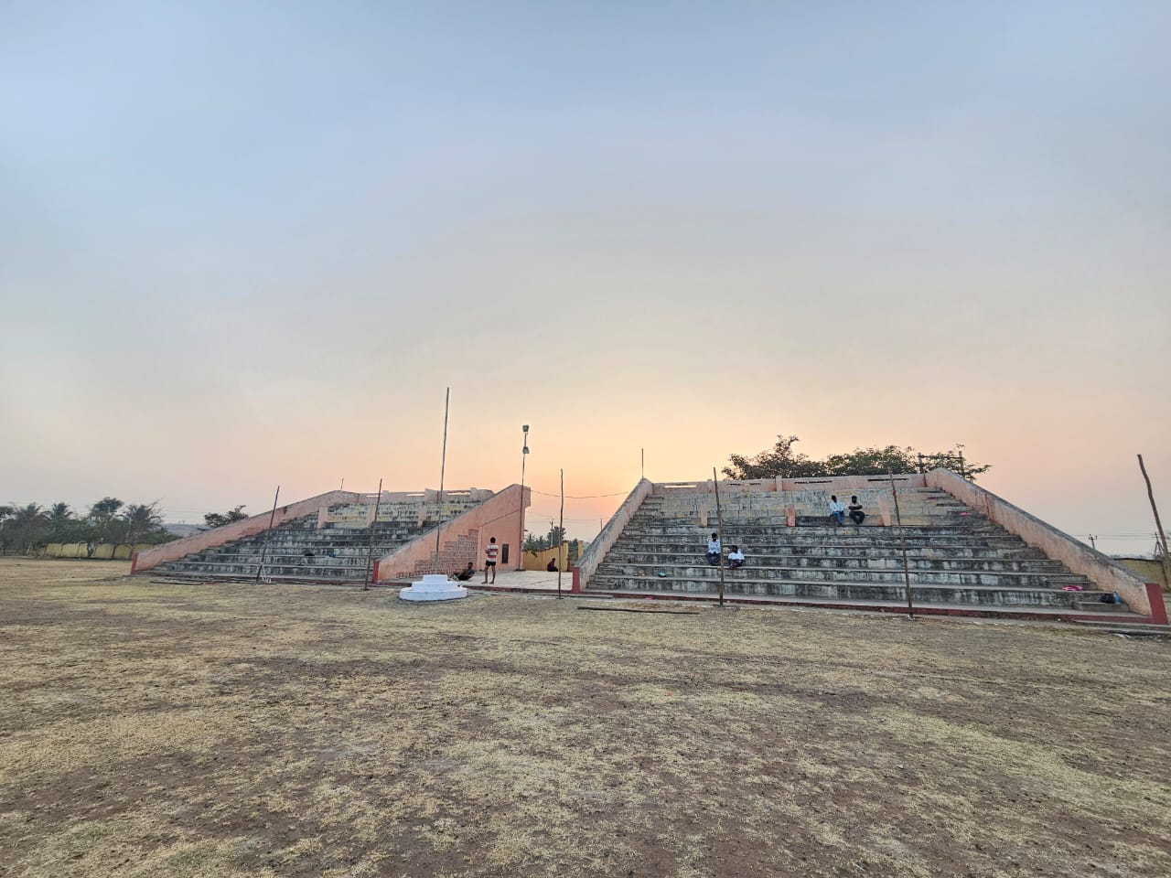 ರಾಯಬಾಗ ತಾಲ್ಲೂಕು ಕ್ರೀಡಾಂಗಣದ ಸ್ಥಿತಿ