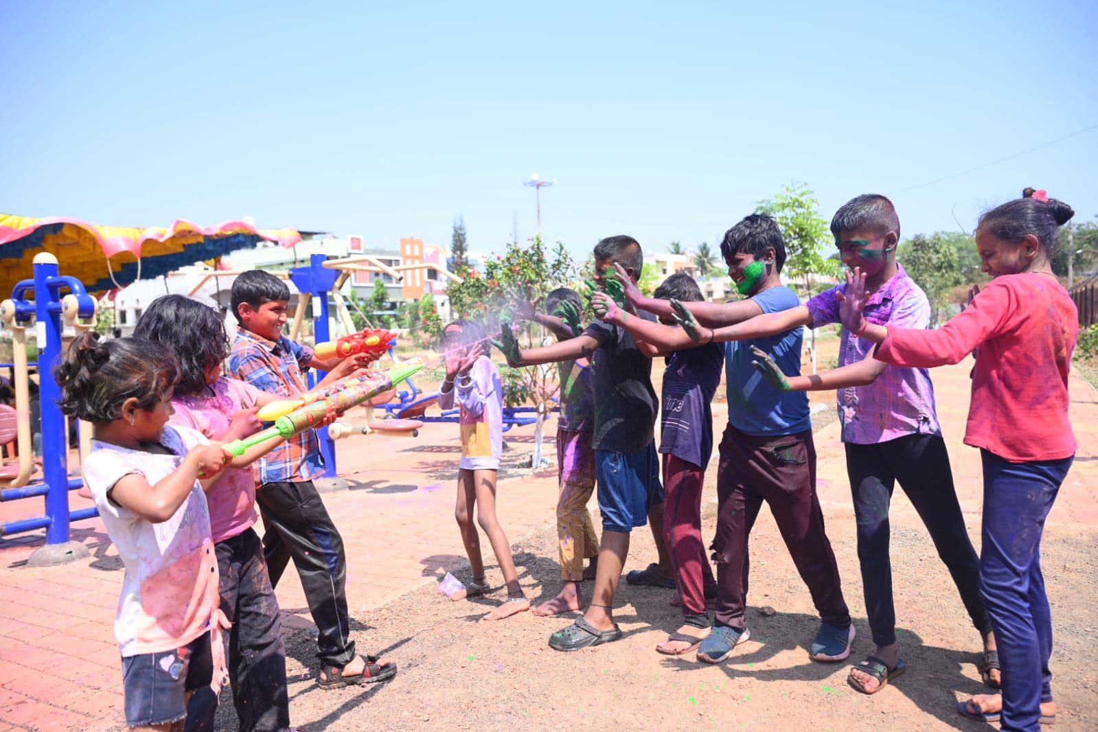 ಚಿಣ್ಣರ ಬಣ್ಣದೋಕುಳಿ ಸಂಭ್ರಮ