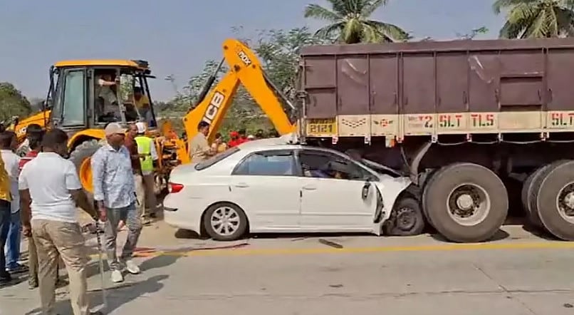 ಚಿತ್ತೂರು ಬಳಿ ಕಾರು ಅಪಘಾತ: ತಿರುಪತಿಗೆ ತೆರಳುತ್ತಿದ್ದ ಬೆಂಗಳೂರಿನ ಐವರು ಸಾವು
