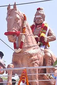 ಚರ್ಚೆ ನಡೆಸಿಯೇ ಪ್ರತಿಮೆಯ ಸ್ಥಳ ನಿಗದಿ