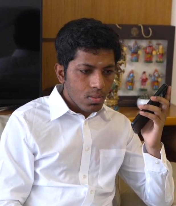 ದುಬೈನಲ್ಲಿ ಸಿಲುಕಿರುವ ಬೀದರ್‌ ಜನರೊಂದಿಗೆ ದೂರವಾಣಿಯಲ್ಲಿ ಮಾತನಾಡಿದ ಸಂಸದ ಸಾಗರ್‌ ಖಂಡ್ರೆ
