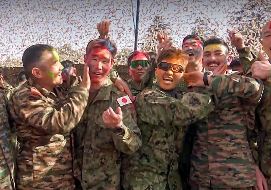 Holi 2026:ಜಂಟಿ ಸಮರಾಭ್ಯಾಸದ ನಡುವೆಯೂ ಬಣ್ಣಗಳಲ್ಲಿ ಮಿಂದೆದ್ದ ಭಾರತ–ಜಪಾನ್ ಯೋಧರು