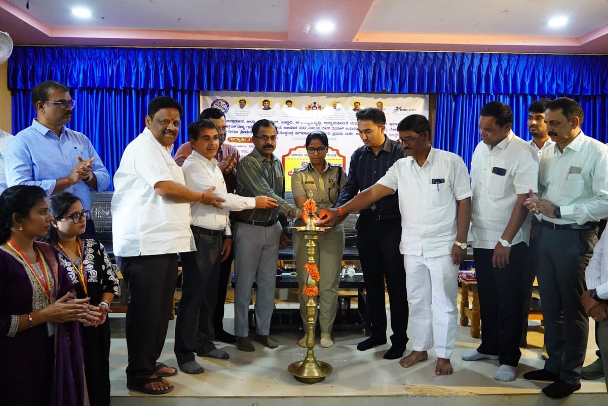 ಸರ್ಕಾರ ಉದ್ಯೋಗಕಾಂಕ್ಷಿಗಳ ಪರ: ಮುಂಡರಗಿ ನಾಗರಾಜ