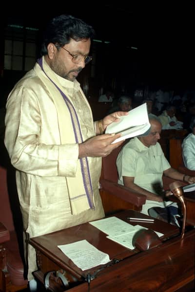 ಸಿದ್ದರಾಮಯ್ಯ ಅವರು 1995 ಮತ್ತು 1996ರಲ್ಲಿ ಎಚ್‌.ಡಿ ದೇವೇಗೌಡರ ಅವರ ನೇತೃತ್ವದಲ್ಲಿ, 2 ಬಾರಿ, 1997, 1998 ಮತ್ತು 1999 ನಡುವೆ ಜೆ.ಎಚ್ ಪಟೇಲ್ ಅವರ ನೇತೃತ್ವದಲ್ಲಿ 3 ಬಾರಿ ಹಾಗೂ 2005–2006ರಲ್ಲಿ ಎನ್.ಧರ್ಮಸಿಂಗ್ ಅವರ ನೇತೃತ್ವದಲ್ಲಿ 2 ಬಾರಿ ಬಜೆಟ್‌ ಮಂಡನೆ ಮಾಡಿದ್ದಾರೆ. 2013ರಿಂದ 2018ರವರೆಗೆ ಹಾಗೂ 2023ರಿಂದ ಈ ವರೆಗೆ  ಸತತ 17 ಬಜೆಟ್‌ಗಳನ್ನು ಮಂಡಿಸಿದ್ದಾರೆ.