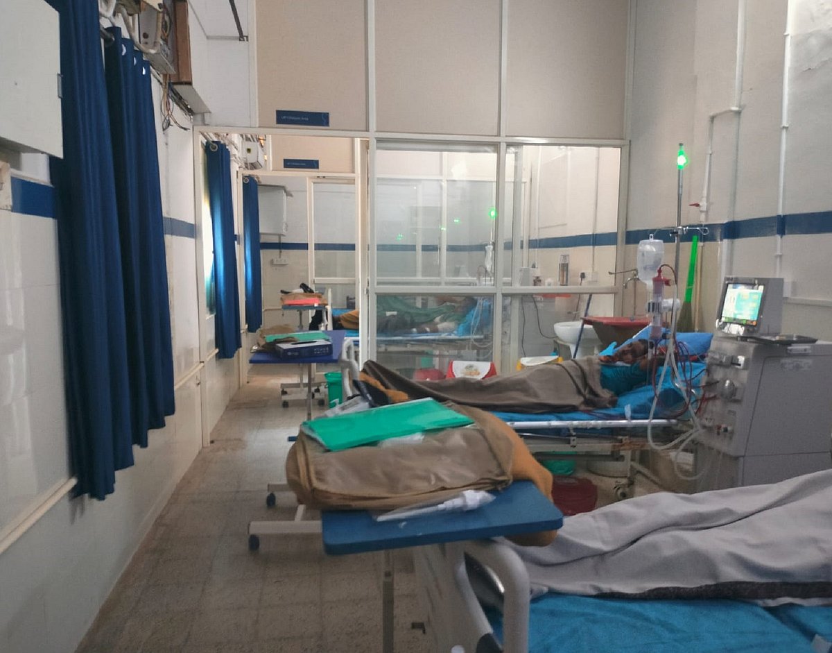 ದಾವಣಗೆರೆ: ಜಿಲ್ಲಾ ಆಸ್ಪತ್ರೆಯ ಡಯಾಲಿಸಿಸ್ ಕೇಂದ್ರದಲ್ಲಿ ಶೌಚಾಲಯಕ್ಕೆ ಪರದಾಟ!