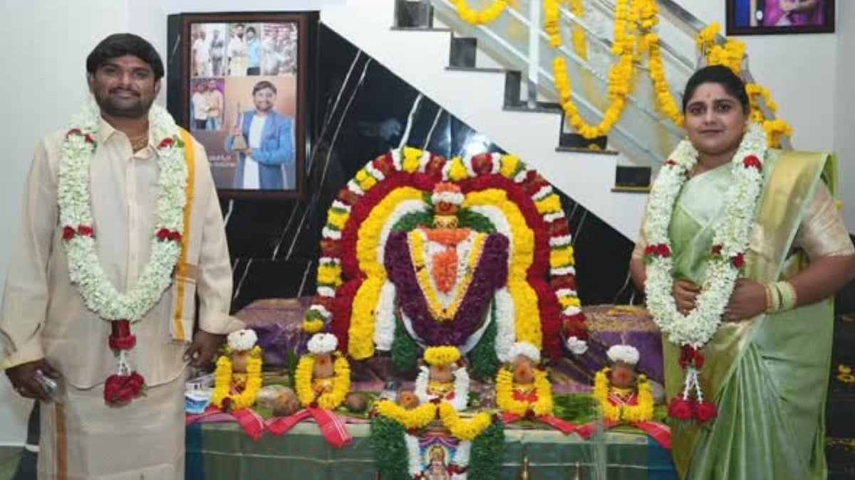 ಗೃಹಪ್ರವೇಶ ಸಂಭ್ರಮದಲ್ಲಿ ಬಿಗ್‌ಬಾಸ್ ಮಾಜಿ ಸ್ಪರ್ಧಿ ‘ತುಕಾಲಿ’ ಸಂತೋಷ್ ದಂಪತಿ