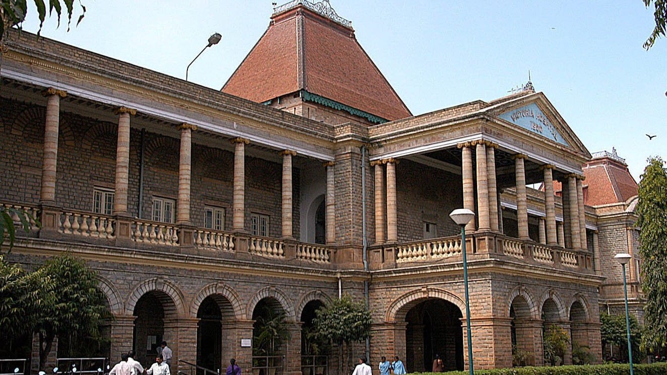 ವಿಕ್ಟೋರಿಯಾ ಆಸ್ಪತ್ರೆ ಹೆಸರು ಬದಲಾವಣೆ ಐತಿಹಾಸಿಕ ಅಪಚಾರ: ರಘು ಆರೋಪ