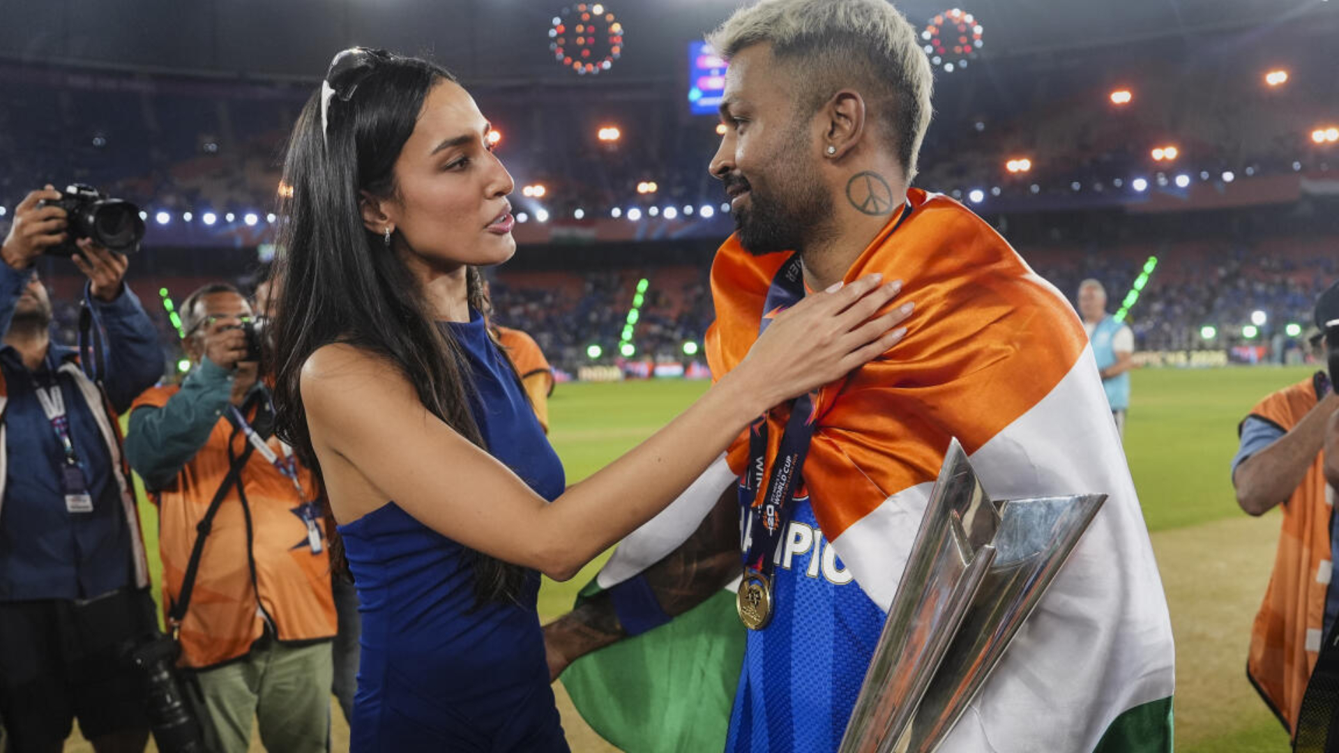 ಹಾರ್ದಿಕ್ ಪಾಂಡ್ಯ, ಮಹಿಕಾ ಶರ್ಮಾ