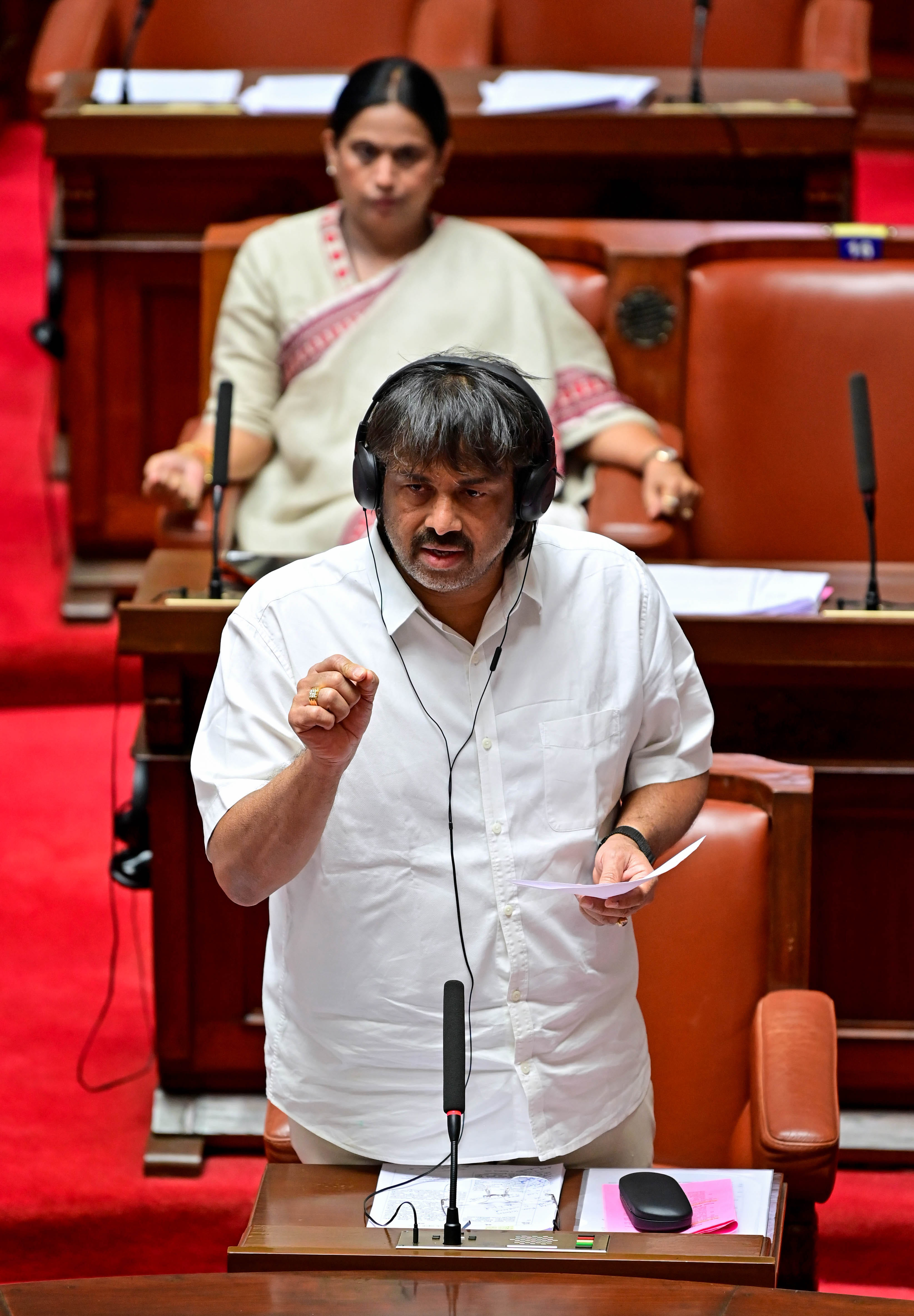 1 ನೇ ತರಗತಿಯಿಂದಲೇ ಕಂಪ್ಯೂಟರ್ ಶಿಕ್ಷಣ: ಸಚಿವ ಮಧು ಬಂಗಾರಪ್ಪ 