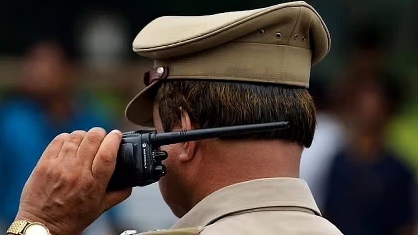ನನ್ನ ಜೊತೆ ಮಲಗು,ಆಗ ಮಾತ್ರ ಪ್ರಕರಣ ದಾಖಲಿಸುತ್ತೇನೆ ಎಂದ ಪೊಲೀಸ್ ಅಧಿಕಾರಿ ಅಮಾನತು