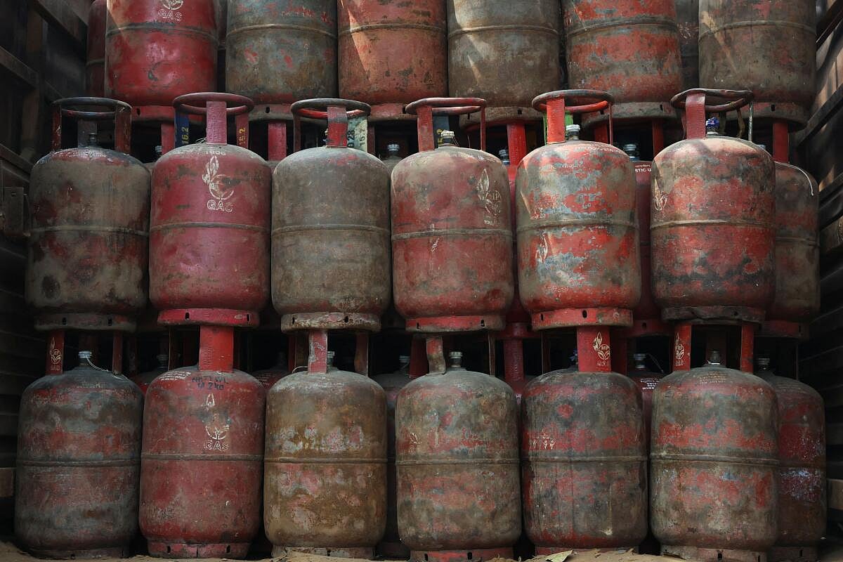 LPG Shortage: 500ಕ್ಕೂ ಅಧಿಕ ಎಲ್‌ಪಿಜಿ ಸಿಲಿಂಡರ್‌ ಹೊಂದಿದ್ದ ಟ್ರಕ್‌ ಕಳ್ಳತನ !