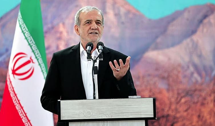 ಯುದ್ಧ ಅಂತ್ಯಕ್ಕೆ ಇರಾನ್‌ನಿಂದ 3 ಷರತ್ತು: ಹೋರ್ಮುಜ್ ಮುಚ್ಚಲು ಮೊಜ್ತಬಾ ಸೂಚನೆ