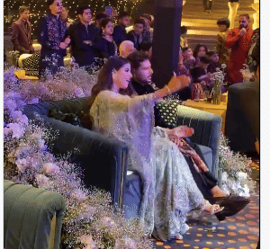 ವಿವಾಹದ ಪ್ರಯುಕ್ತ ಆಯೋಜಿಸಿದ ಸಂಗೀತ ಕಾರ್ಯಕ್ರಮವನ್ನು  ಕುಲದೀಪ್ – ವಂಶಿಕಾ ಜೋಡಿ ಆನಂದಿಸಿದ್ದಾರೆ.