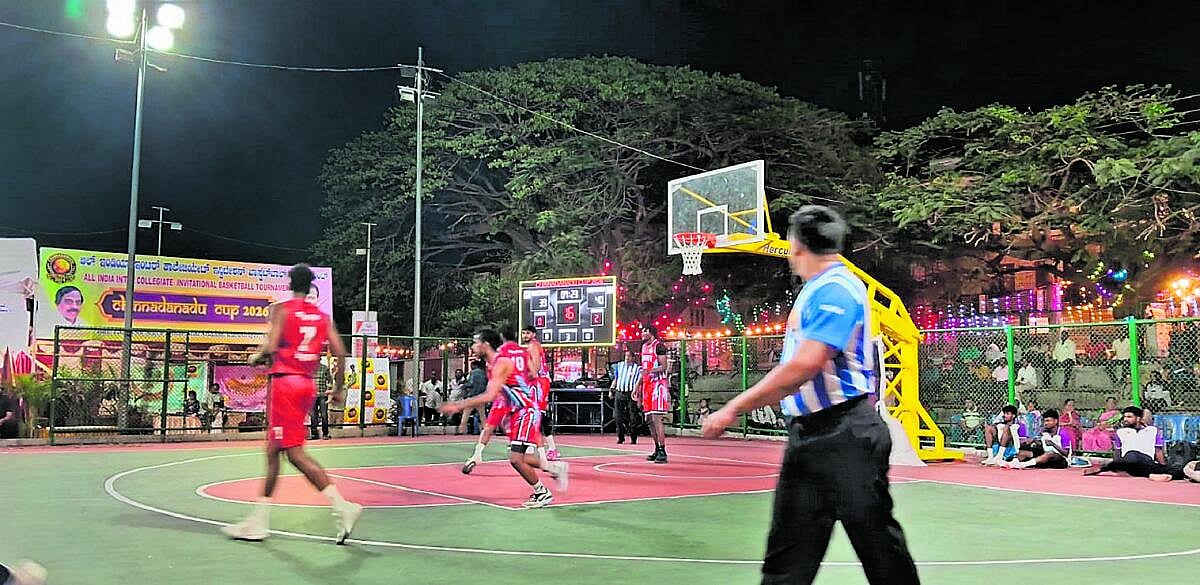 ಬ್ಯಾಸ್ಕೆಟ್‌ಬಾಲ್‌ ‘ಚಿನ್ನದ ನಾಡು ಕಪ್: ಗೆದ್ದು ಬೀಗಿದ ಕ್ರೈಸ್ಟ್‌ ಕಾಲೇಜು ತಂಡ