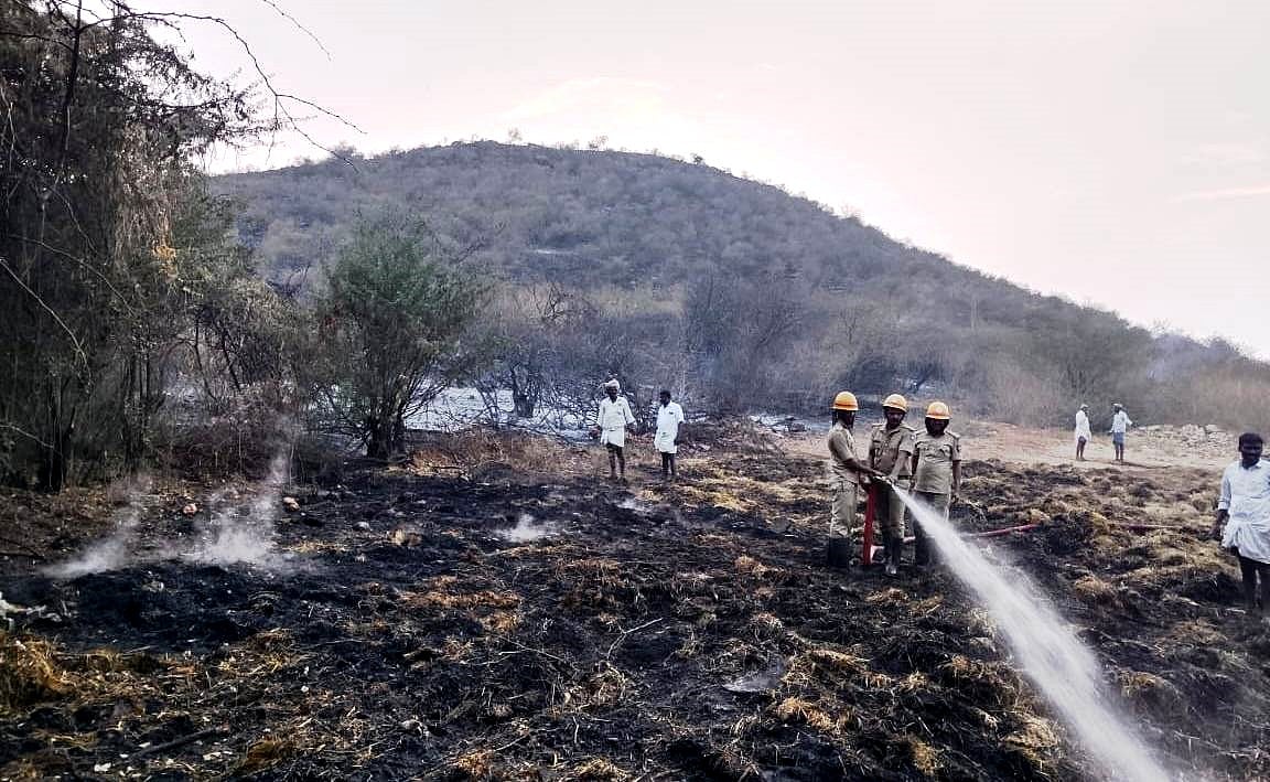 ಕಾರಟಗಿ: ಅಗ್ನಿ ಅವಘಡ, ತಪ್ಪಿದ ಅನಾಹುತ