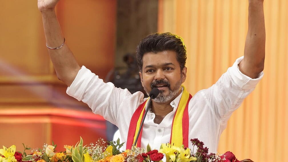 Vijay in Politics: ವಿಜಯ್ಗೆ ಡಿಸಿಎಂ ಸ್ಥಾನ, ಟಿವಿಕೆಗೆ 80 ಸ್ಥಾನದ ಆಫರ್ ನೀಡಿದ ಬಿಜೆಪಿ!
