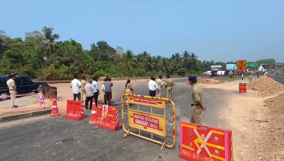 ಟ್ಯಾಂಕರ್‌ ಮಗುಚಿದ ಕಾರಣ ರಾಷ್ಟ್ರೀಯ ಹೆದ್ದಾರಿ ಬಂದ್‌ ಮಾಡಿರುವುದು
