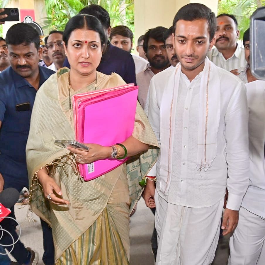ದಾವಣಗೆರೆ ದಕ್ಷಿಣ ಉಪ ಚುನಾವಣೆ: ನಾಮಪತ್ರ ಸಲ್ಲಿಸಿದ ಸಮರ್ಥ ಶಾಮನೂರು!