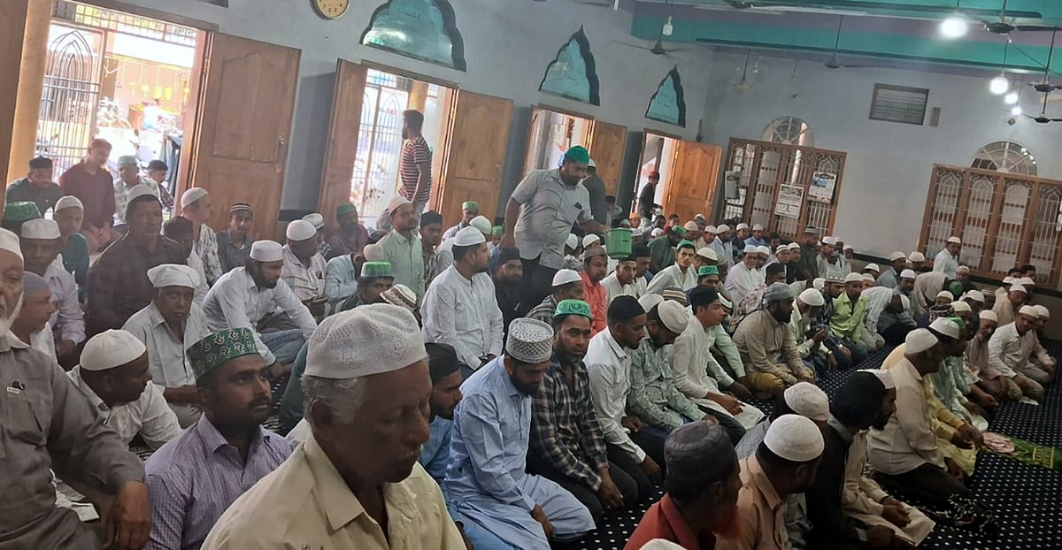 ‘ಈದ್ ಉಲ್ ಫಿತ್ರ್’: ಕುತುಬ್ ಎ ರಂಜಾನ್ ಹಬ್ಬದಲ್ಲಿ ದಾನಕ್ಕೆ ಮೊದಲ ಮನ್ನಣೆ
 