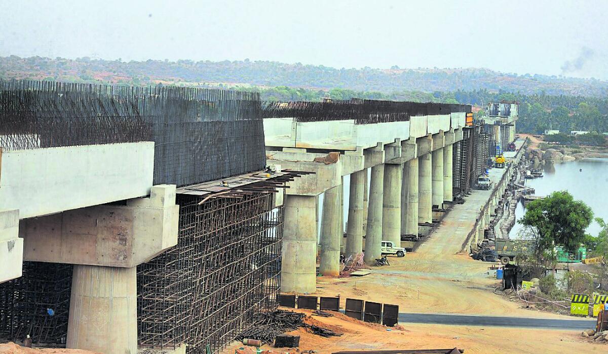 ತುಮಕೂರಿನಲ್ಲಿ ನಡೆಯುತ್ತಿರುವ ಎತ್ತಿನಹೊಳೆ ಕಾಮಗಾರಿ